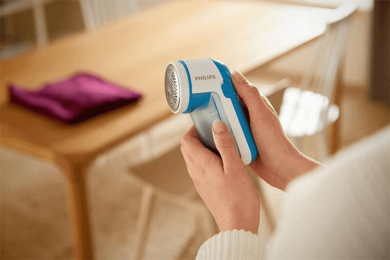 Odstraňovač žmolků Philips GC026/00 bílý/modrý - Obrázek 4