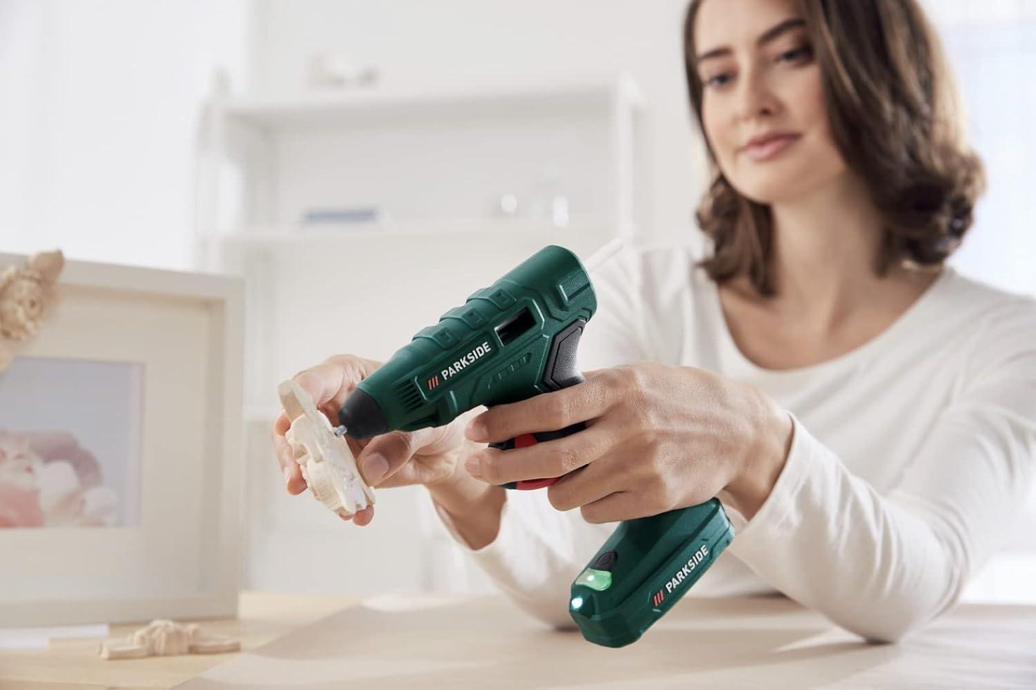 Parkside PHPA 4 C4 akumulátorová lepicí pistole - Obrázek 2